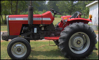 Massey Ferguson 1040 Tractor