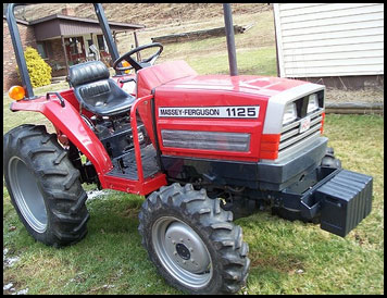 Massey Ferguson 1125 Tractor