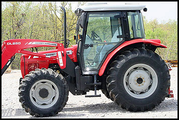 Massey Ferguson 573 Tractor