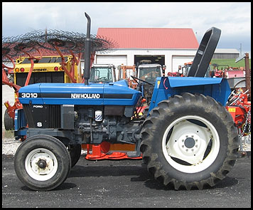 New Holland 3010